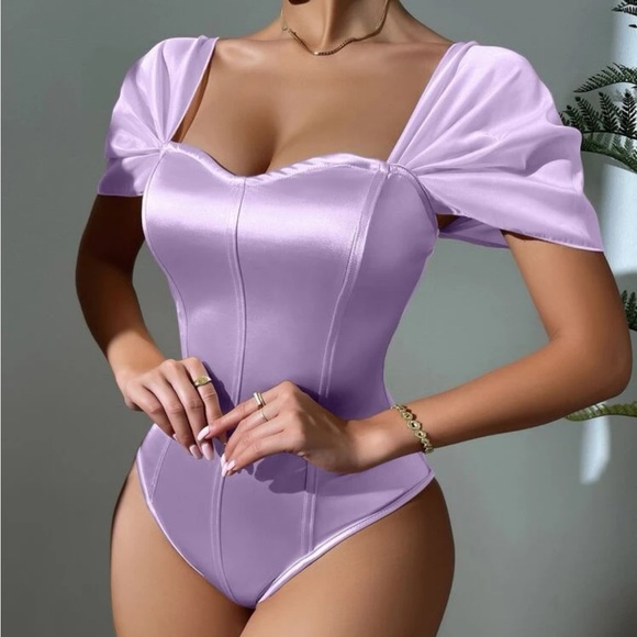 Luxe champagne sweetheart neck satin bodysuit - Picture 8 of 16
